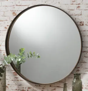 Чистка зеркала в домашних условиях